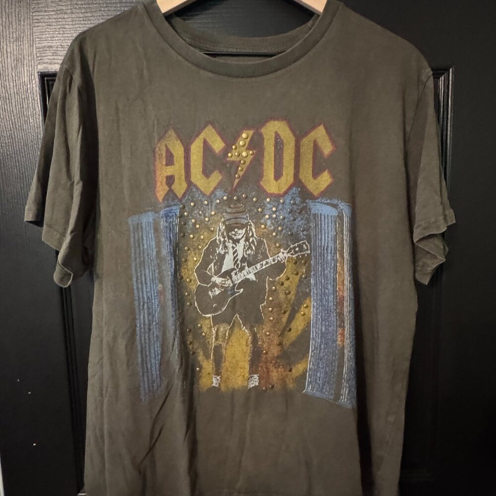 NWOT Womens Lucky Brand ACDC Short Sleeve Stud Band Tee Army Green Multi Large